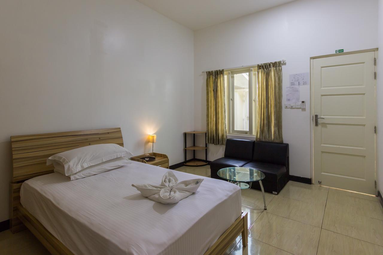 Surf Trip Maldives Hotel Thulusdhoo Exterior foto